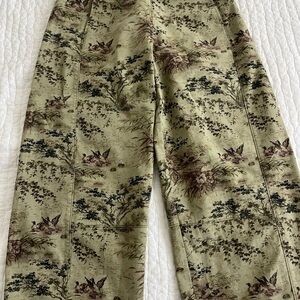 Pilcro Anthropologie size small Izzie pull on barrel green woodland print